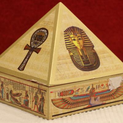 Py. Cash Box1